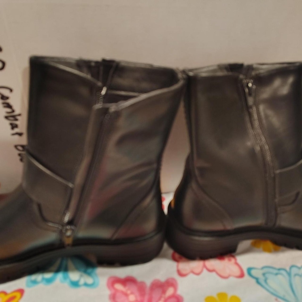 SO Dezirae Black Combat Boots Double Buckle Moto Lug Sole Ankle Booties Size 6